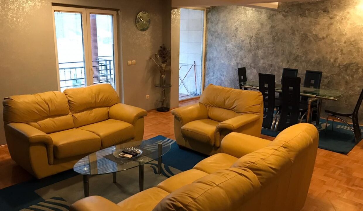 Big Apartment in Budva for Sale with Beautiful Sea View (13)