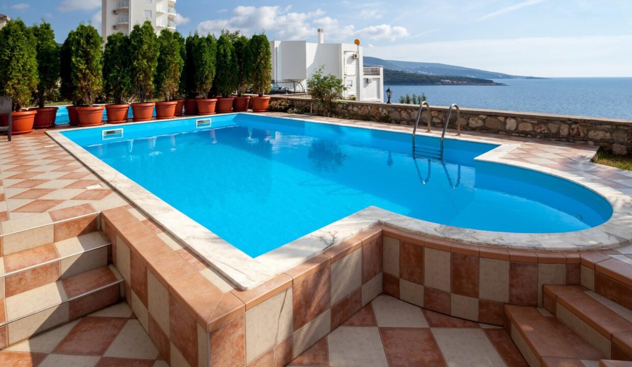 Two villas with swimming pools for sale in Dobra Voda, Bar 20